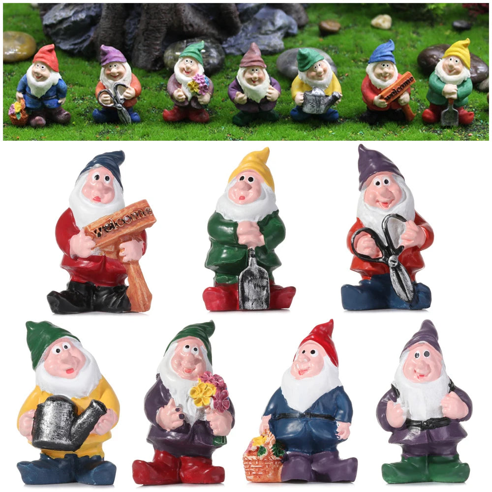 Cartoon Micro Landscape Moss Terrarium Desktop Decoration Miniature Dwarfs Statue Mini Gnome Figurines Fairy Garden Gnomes