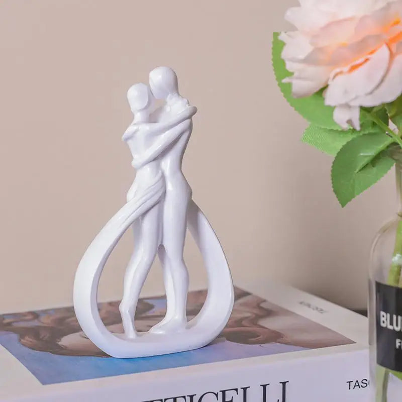 Lovers Statue Kiss Couple Figurine Romantic Couple Figurines Aesthetic Decorations Modern Sculpture decor For Home Living Room